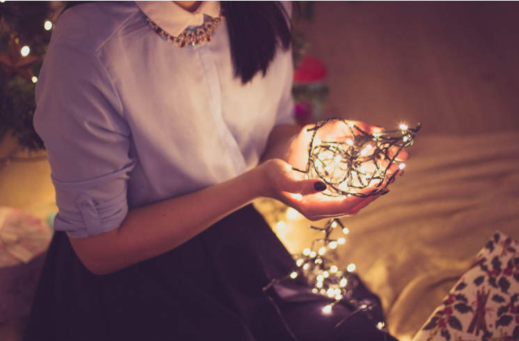 The Motivational Magic of a Prelit Christmas Tree and Tree-Topper: Living in the Moment