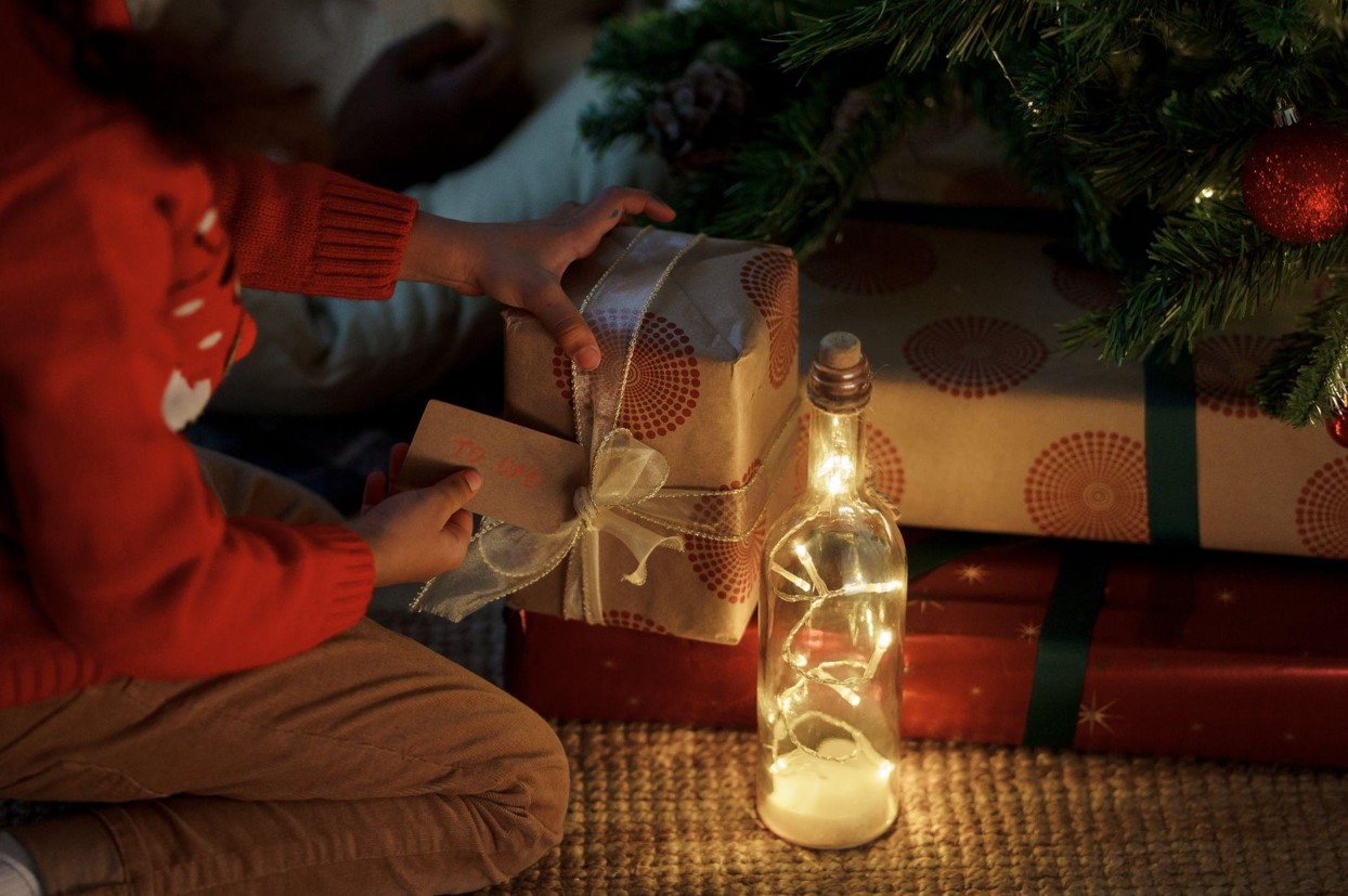 Best Artificial Christmas Trees 2025 for a Cozy Holiday